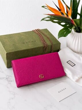 Gucci GG Marmont Pink Pebbled Leather Wallet on Chain + Packaging